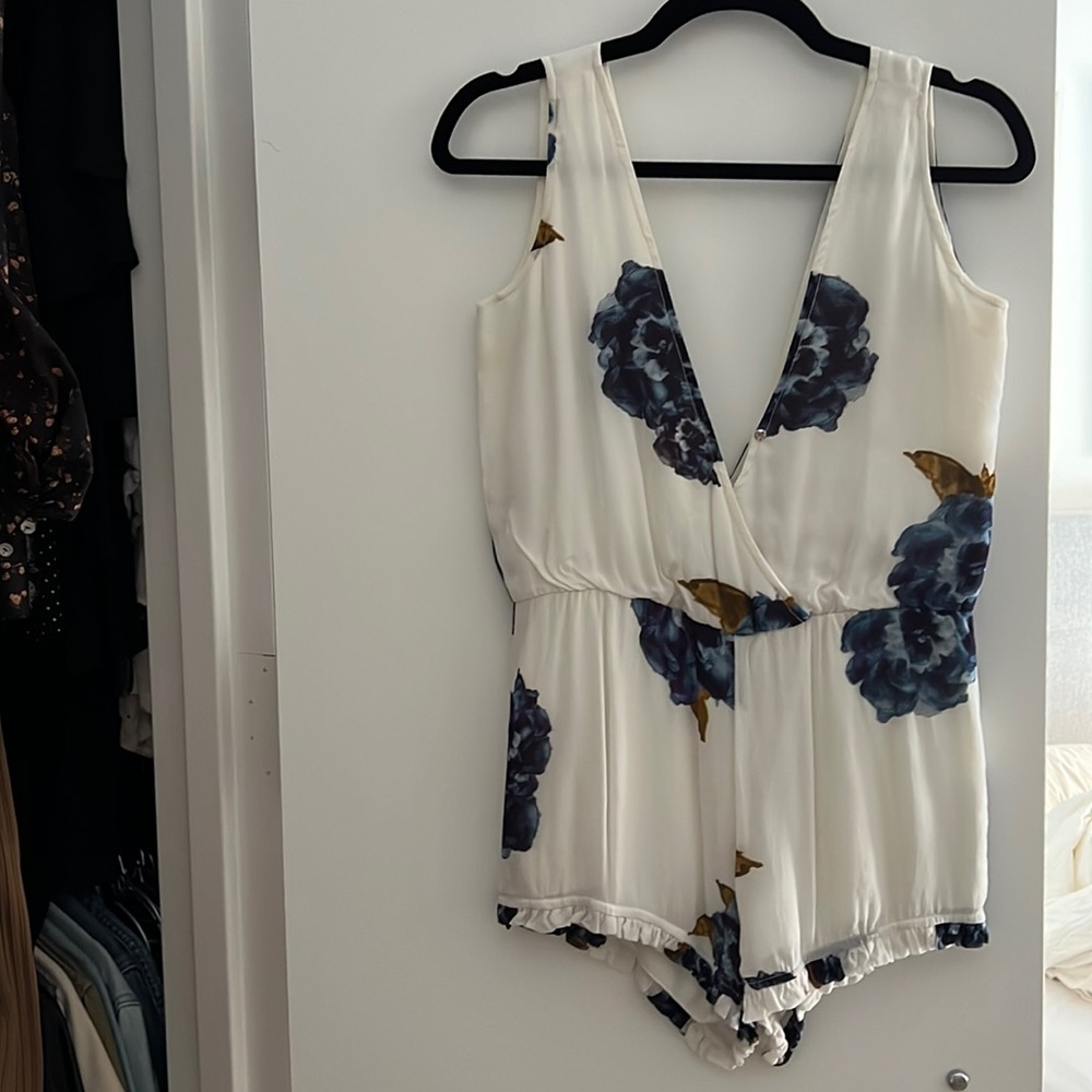 Winston White blue white floral romper xs